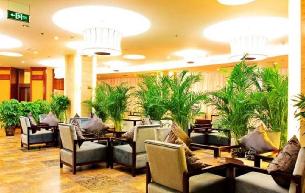 Langzhong Grand Hotel Shahepu Buitenkant foto